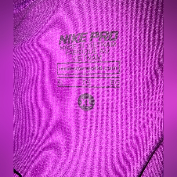 Nike Pro Capri Leggings - Picture 5 of 5